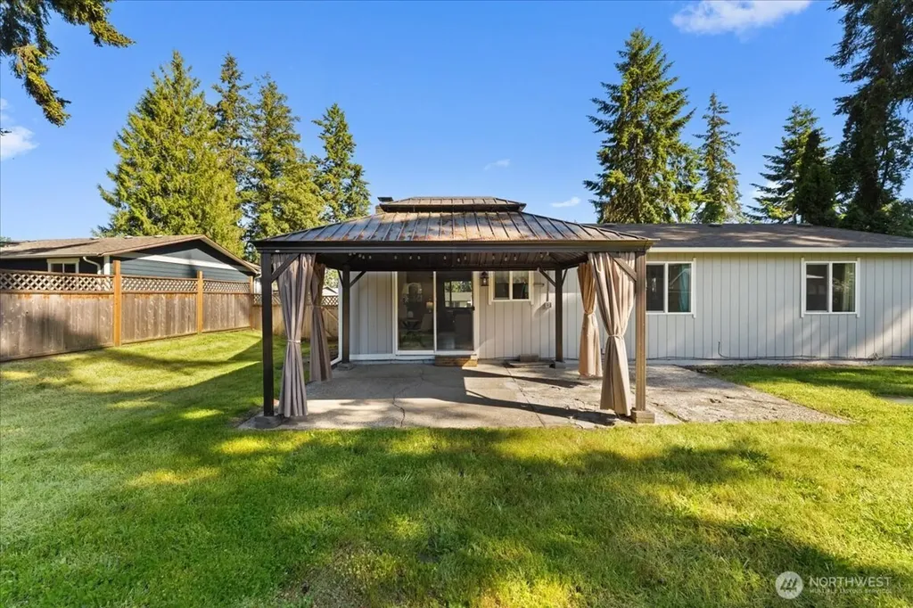 19310 Crescent Drive E Spanaway WA 98387