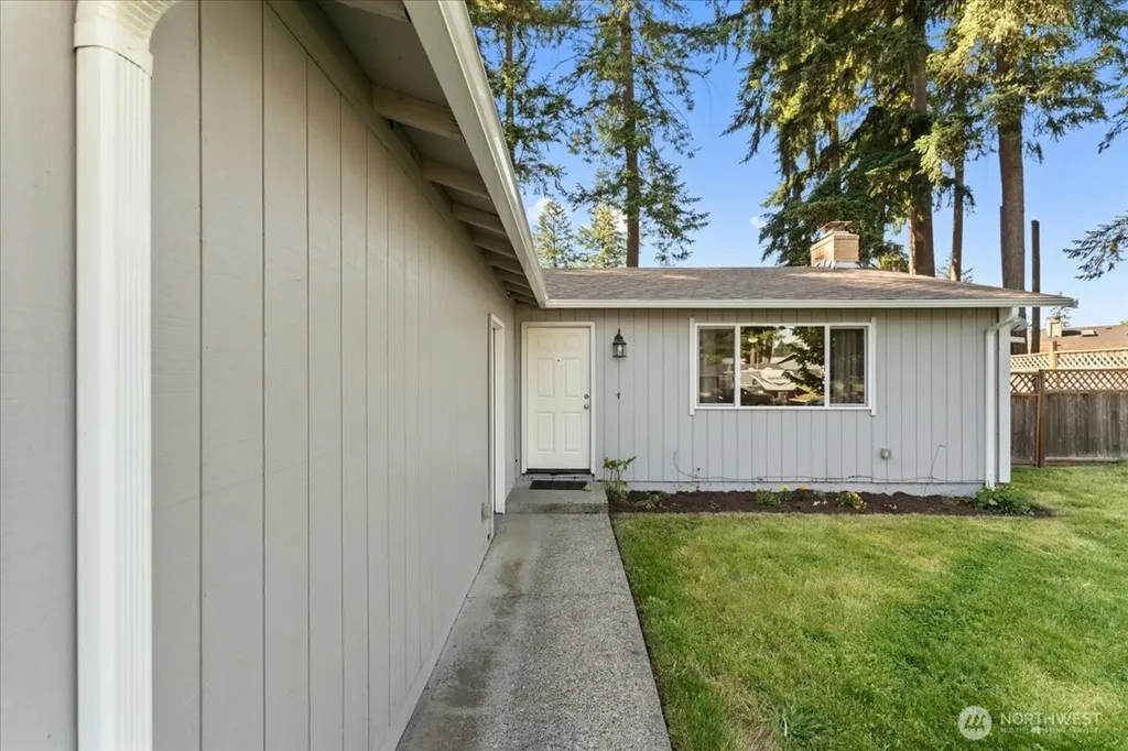 19310 Crescent Drive E Spanaway WA 98387