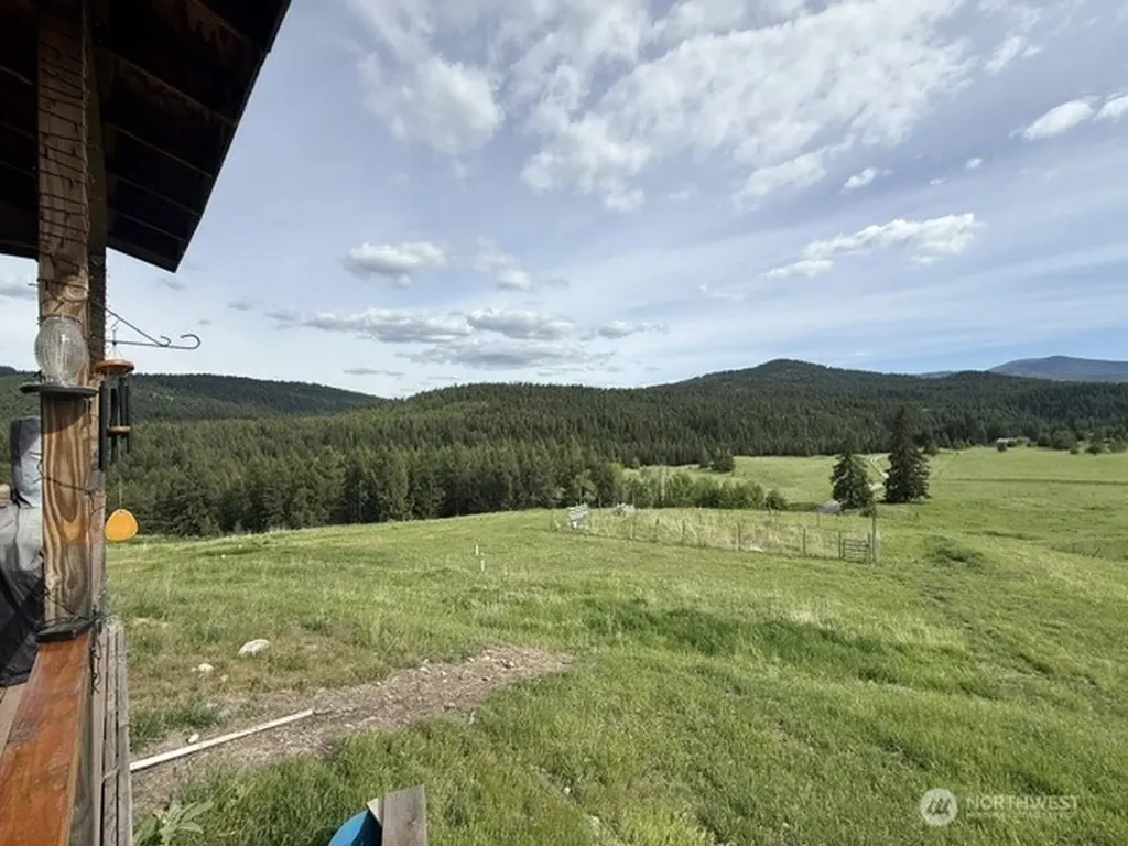 106 Bartroff Road Oroville WA 98844
