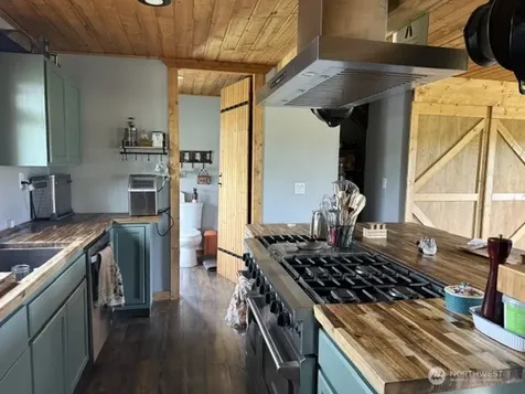 106 Bartroff Road Oroville WA 98844