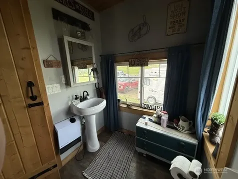 106 Bartroff Road Oroville WA 98844