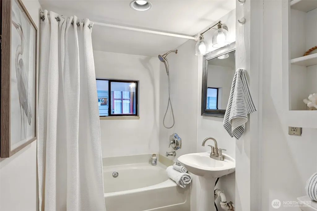 2019 Fairview Avenue E Seattle WA 98102