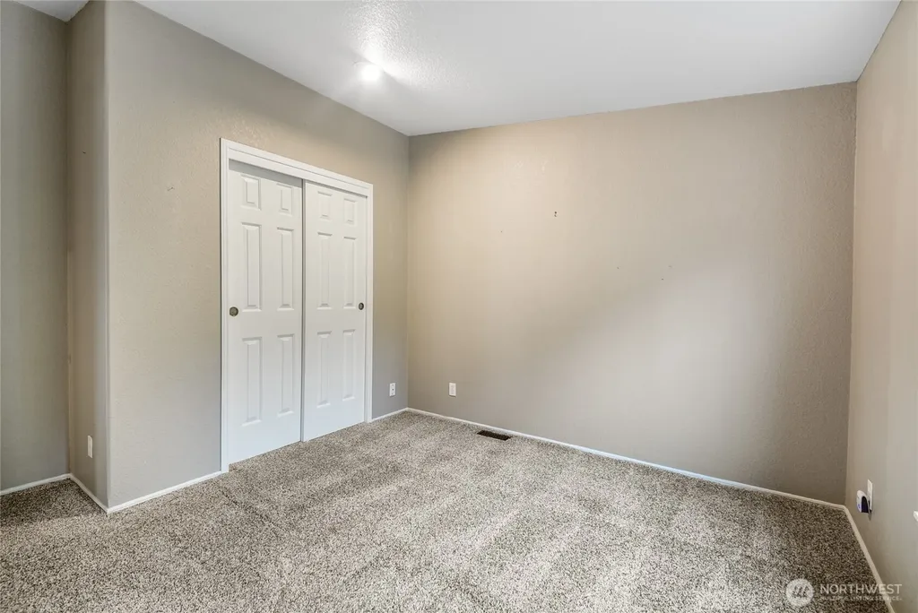 14727 43rd Avenue NE Marysville WA 98271