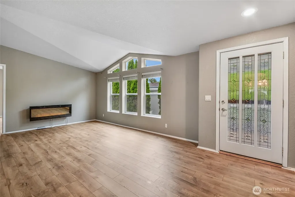 14727 43rd Avenue NE Marysville WA 98271
