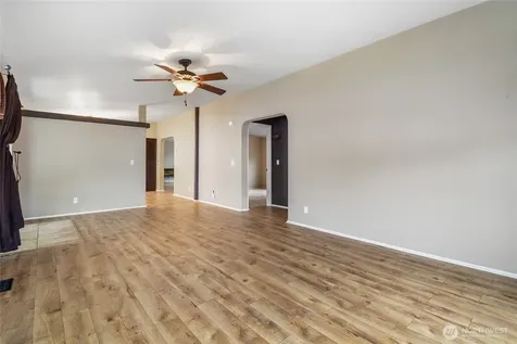14727 43rd Avenue NE Marysville WA 98271