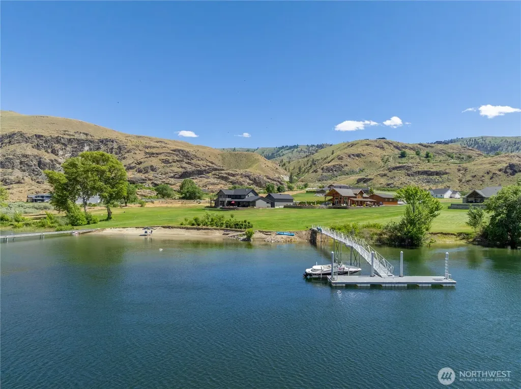 183 N Shore Drive Orondo WA 98843