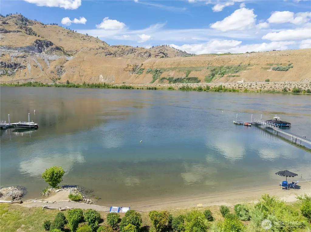 183 N Shore Drive Orondo WA 98843