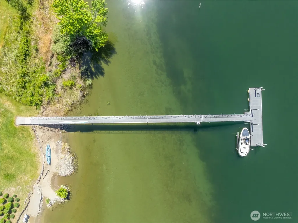 183 N Shore Drive Orondo WA 98843