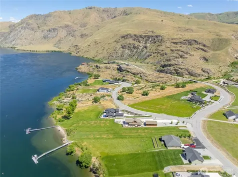 183 N Shore Drive Orondo WA 98843