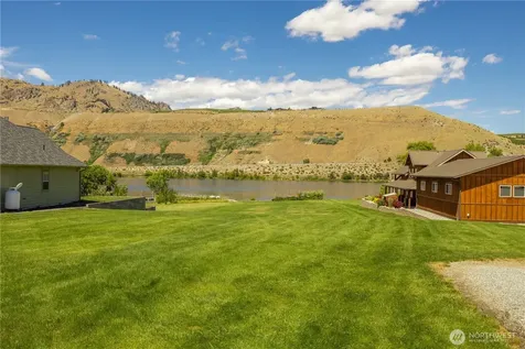 183 N Shore Drive Orondo WA 98843