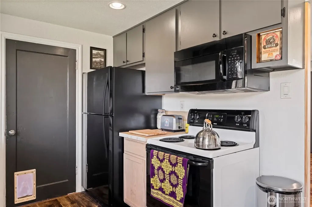 576 SE 5th Avenue Oak Harbor WA 98277
