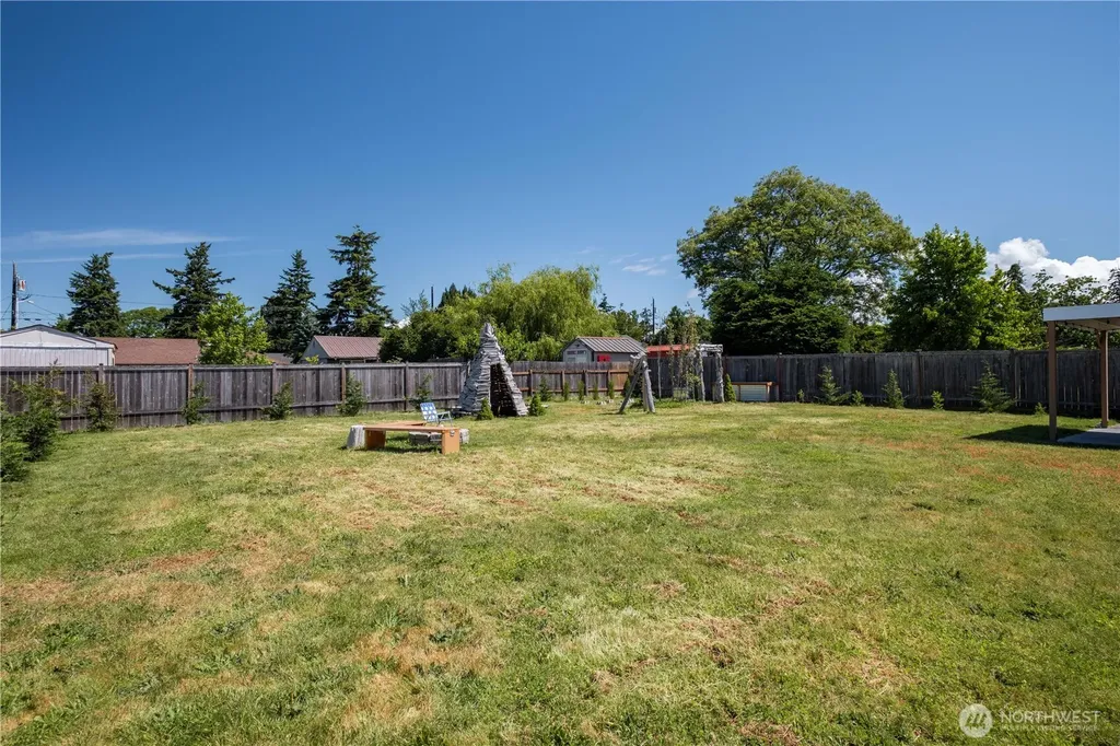576 SE 5th Avenue Oak Harbor WA 98277