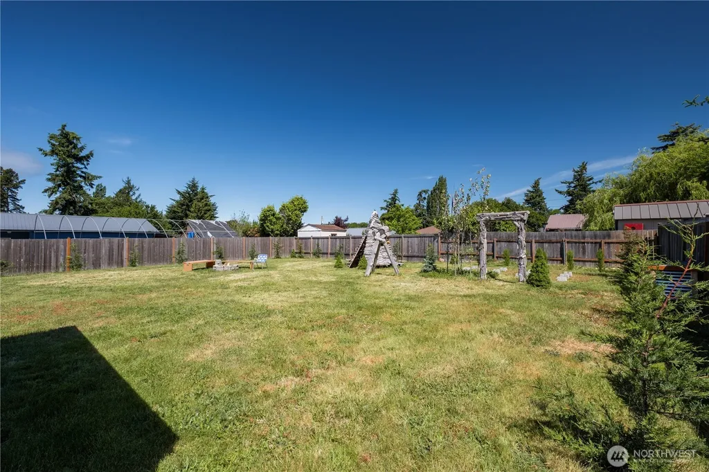 576 SE 5th Avenue Oak Harbor WA 98277