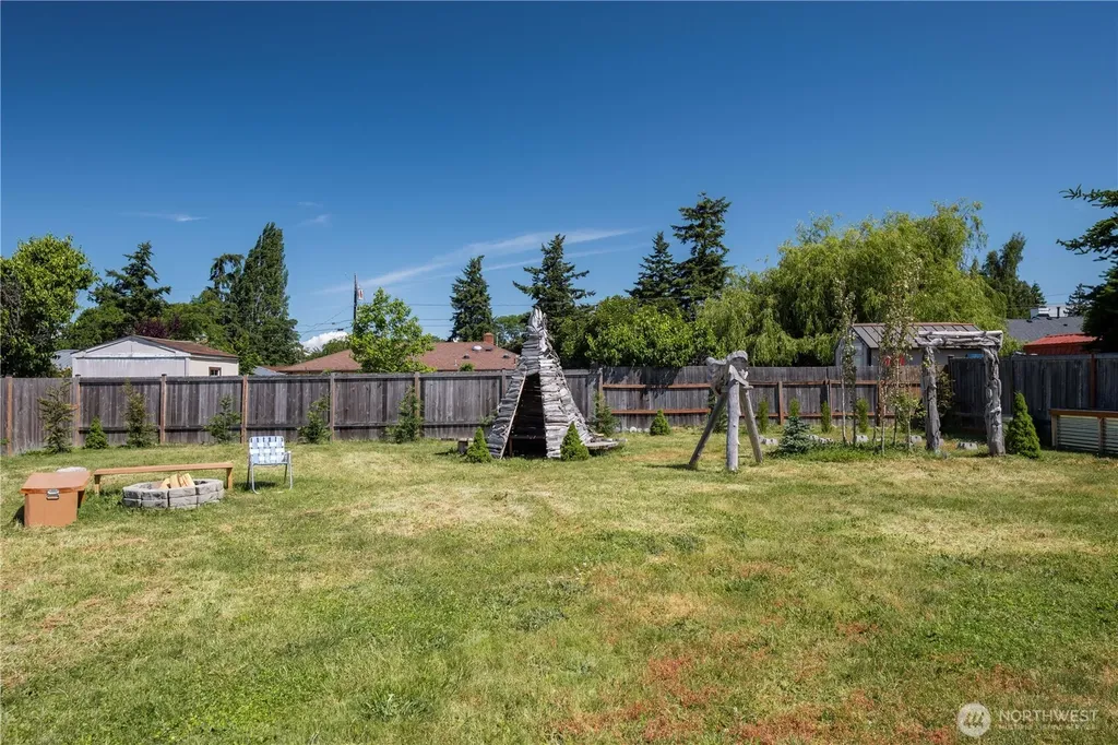 576 SE 5th Avenue Oak Harbor WA 98277