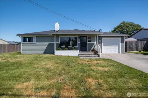 576 SE 5th Avenue Oak Harbor WA 98277