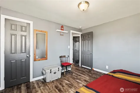 576 SE 5th Avenue Oak Harbor WA 98277
