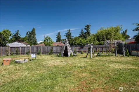 576 SE 5th Avenue Oak Harbor WA 98277