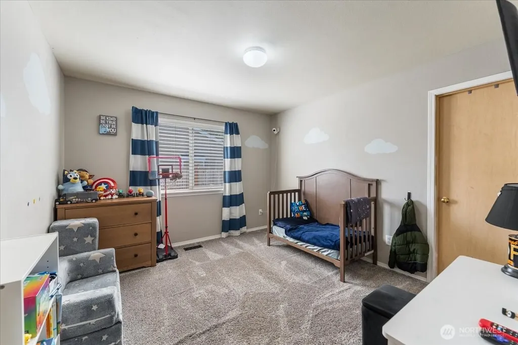 18402 39th Avenue E Tacoma WA 98446