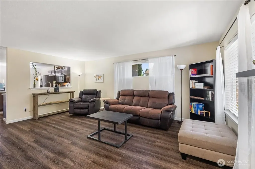 18402 39th Avenue E Tacoma WA 98446