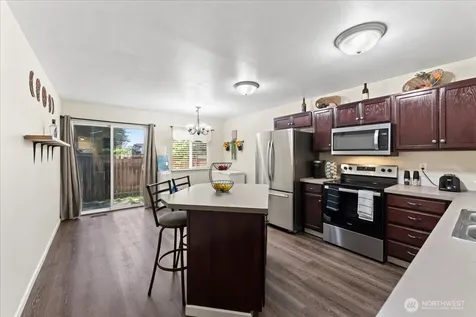 18402 39th Avenue E Tacoma WA 98446