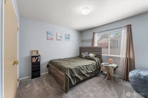 18402 39th Avenue E Tacoma WA 98446