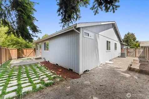 18402 39th Avenue E Tacoma WA 98446