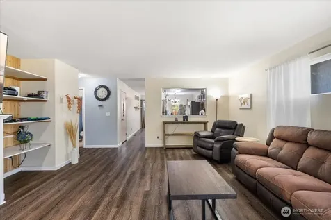 18402 39th Avenue E Tacoma WA 98446