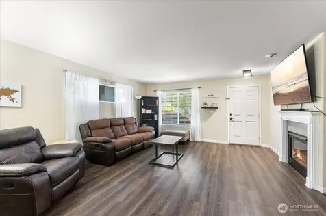 18402 39th Avenue E Tacoma WA 98446