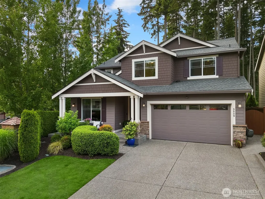 5529 165th Place SW Lynnwood WA 98037