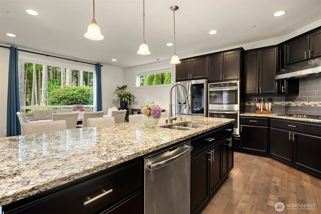 5529 165th Place SW Lynnwood WA 98037