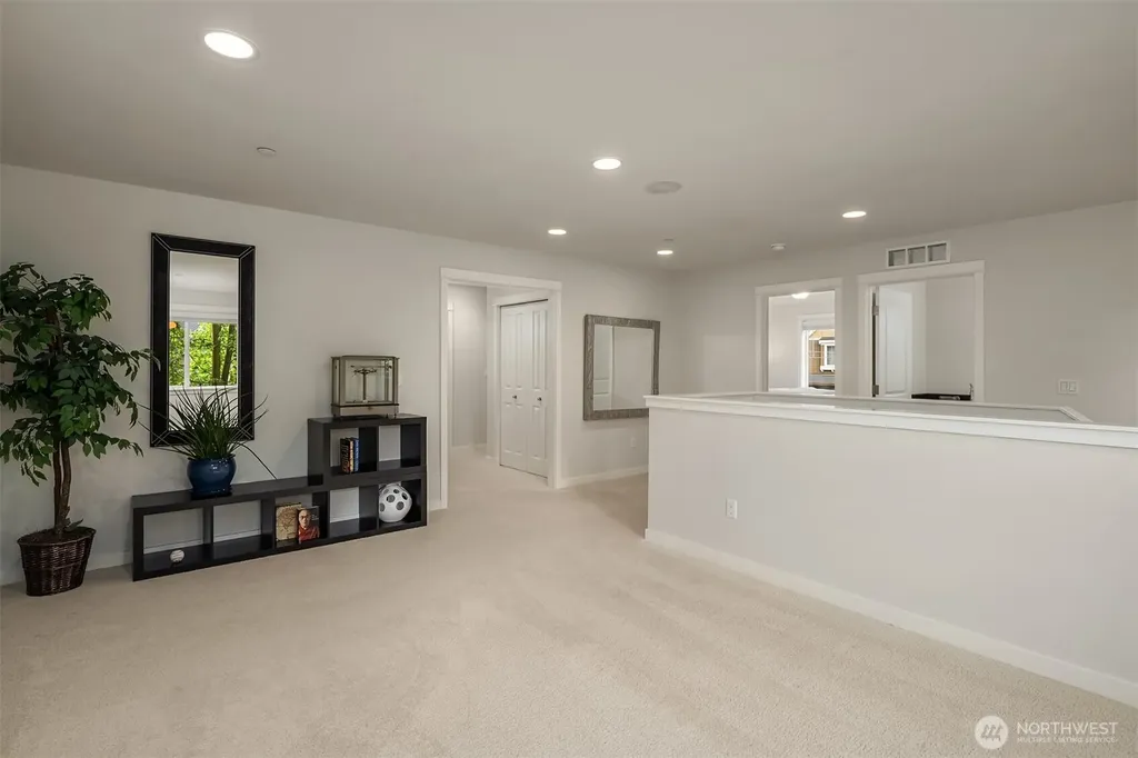 5529 165th Place SW Lynnwood WA 98037