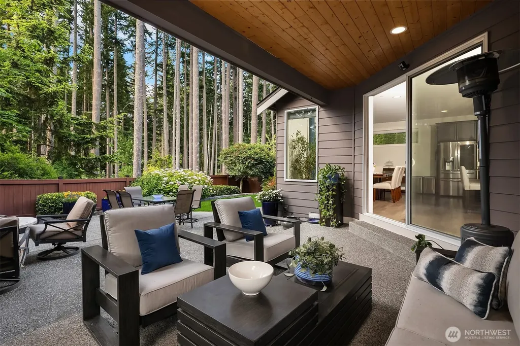 5529 165th Place SW Lynnwood WA 98037