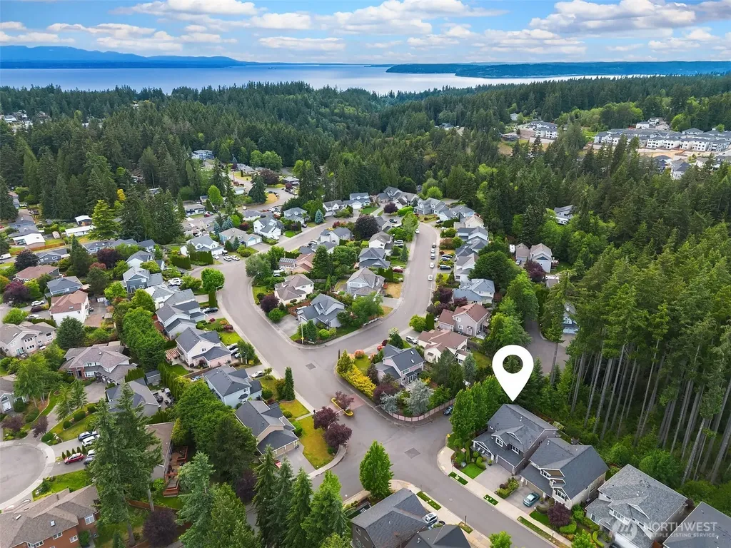 5529 165th Place SW Lynnwood WA 98037