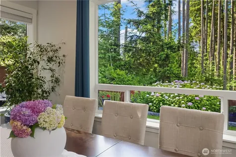 5529 165th Place SW Lynnwood WA 98037