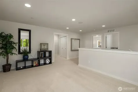 5529 165th Place SW Lynnwood WA 98037