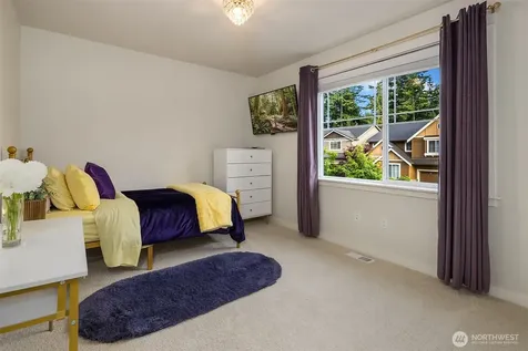 5529 165th Place SW Lynnwood WA 98037