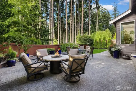 5529 165th Place SW Lynnwood WA 98037
