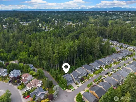 5529 165th Place SW Lynnwood WA 98037