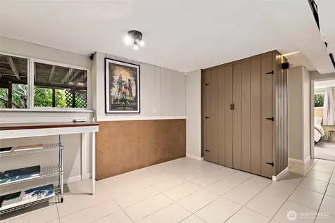 8707 Maple Lane Edmonds WA 98026