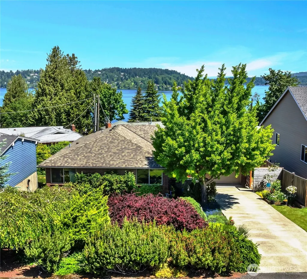 7528 S Laurel Street Seattle WA 98178