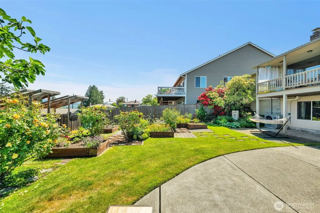 7528 S Laurel Street Seattle WA 98178
