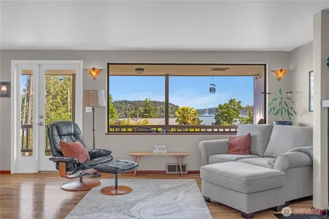 7528 S Laurel Street Seattle WA 98178
