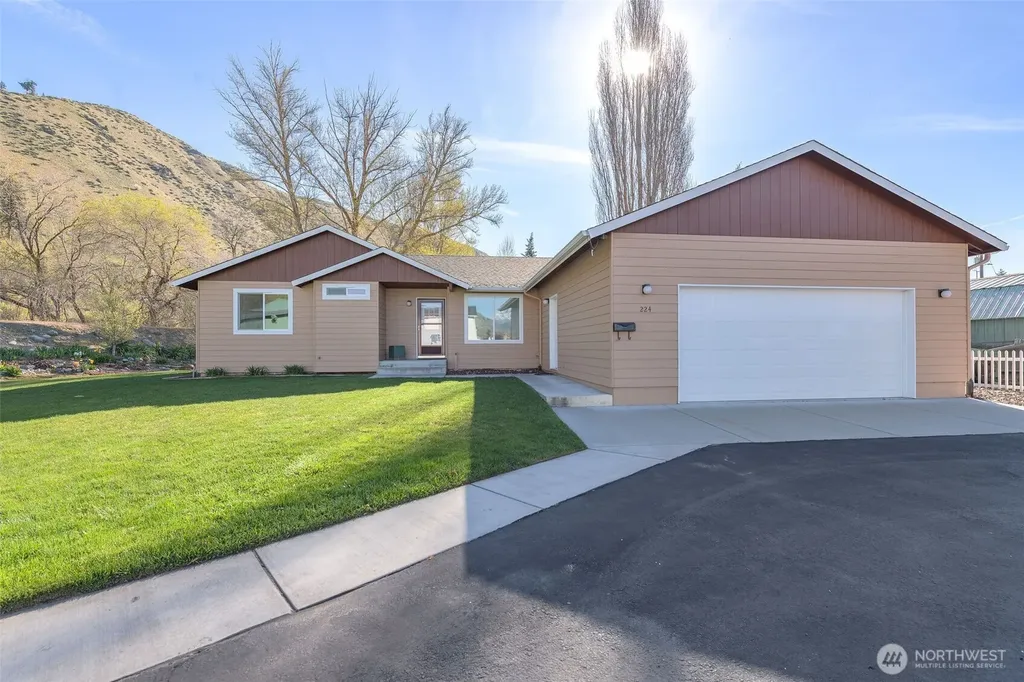 224 Vine Street Cashmere WA 98815