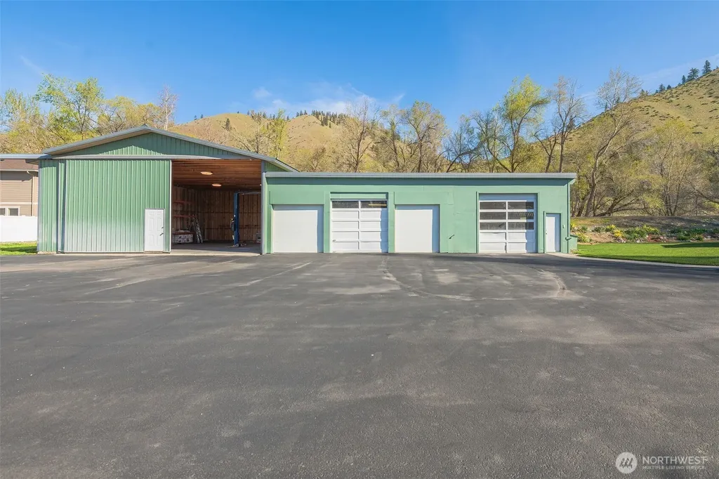 224 Vine Street Cashmere WA 98815