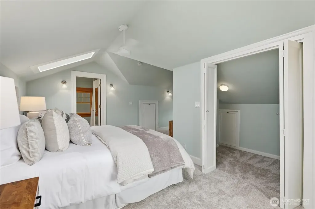 6506 17th Avenue NE Seattle WA 98115