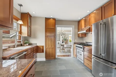 6506 17th Avenue NE Seattle WA 98115