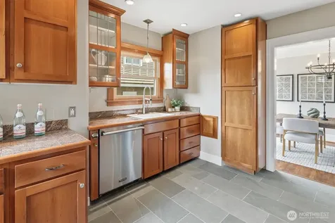 6506 17th Avenue NE Seattle WA 98115