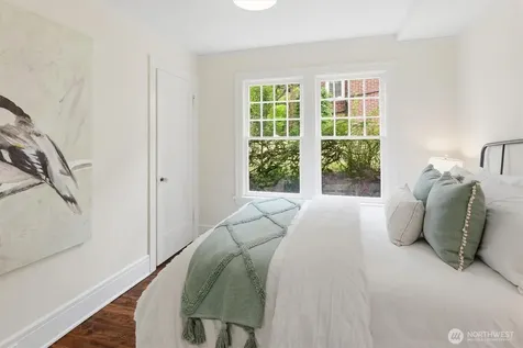 6506 17th Avenue NE Seattle WA 98115