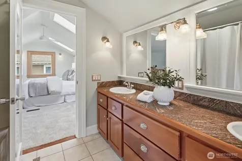 6506 17th Avenue NE Seattle WA 98115
