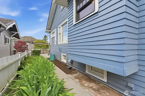 6506 17th Avenue NE Seattle WA 98115